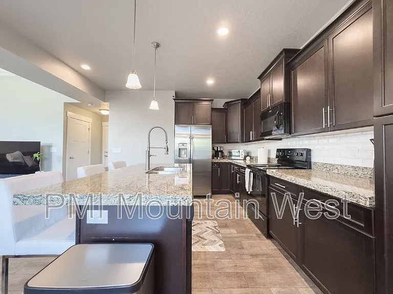 12702 S Stone Heights Dr — Photo 10