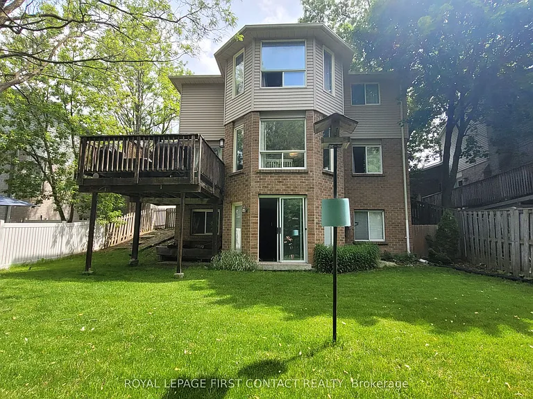61 Herrell Ave — Photo 16
