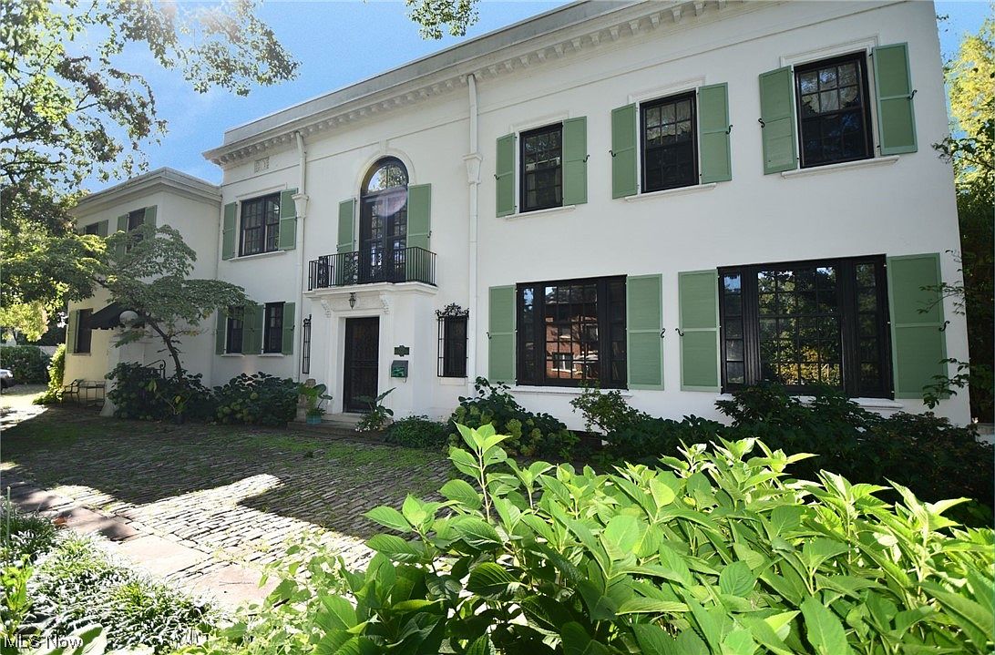 2233 Devonshire Dr, Cleveland Heights, OH 44106 Zillow