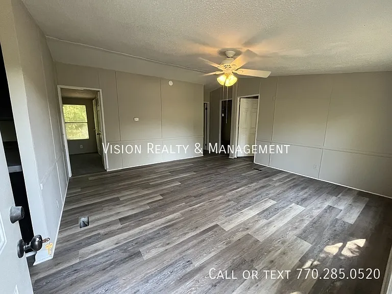 137 Park West Ct — Photo 3