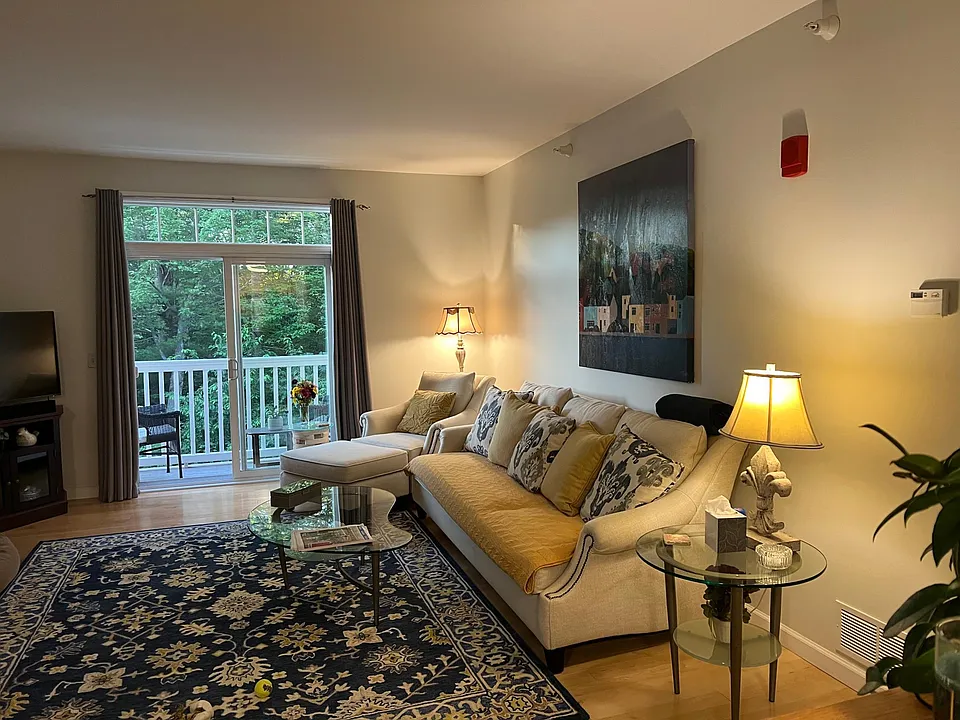99 Eldredge St #311