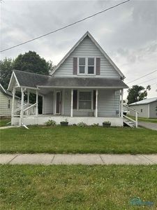 103 W Lynn St, Pioneer, OH, 43554
