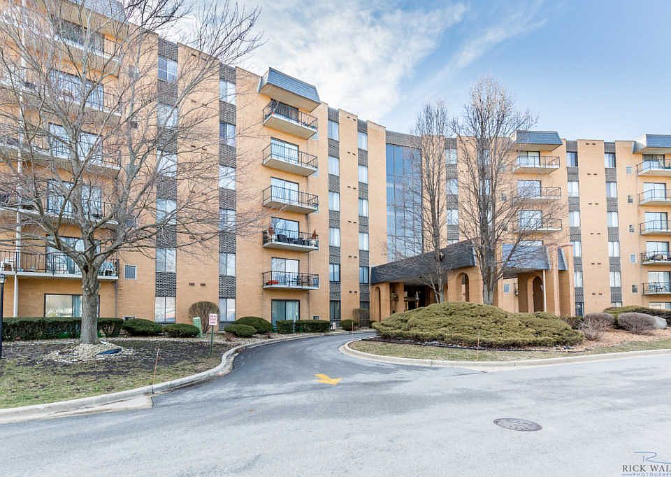 1st image of 700 N Bruce Ln APT 305
