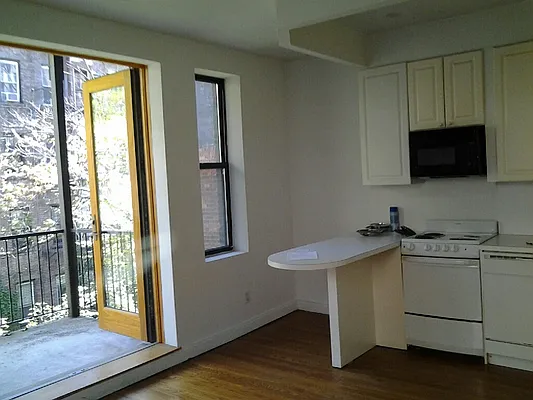 Rented by Tresser Properties | media 3