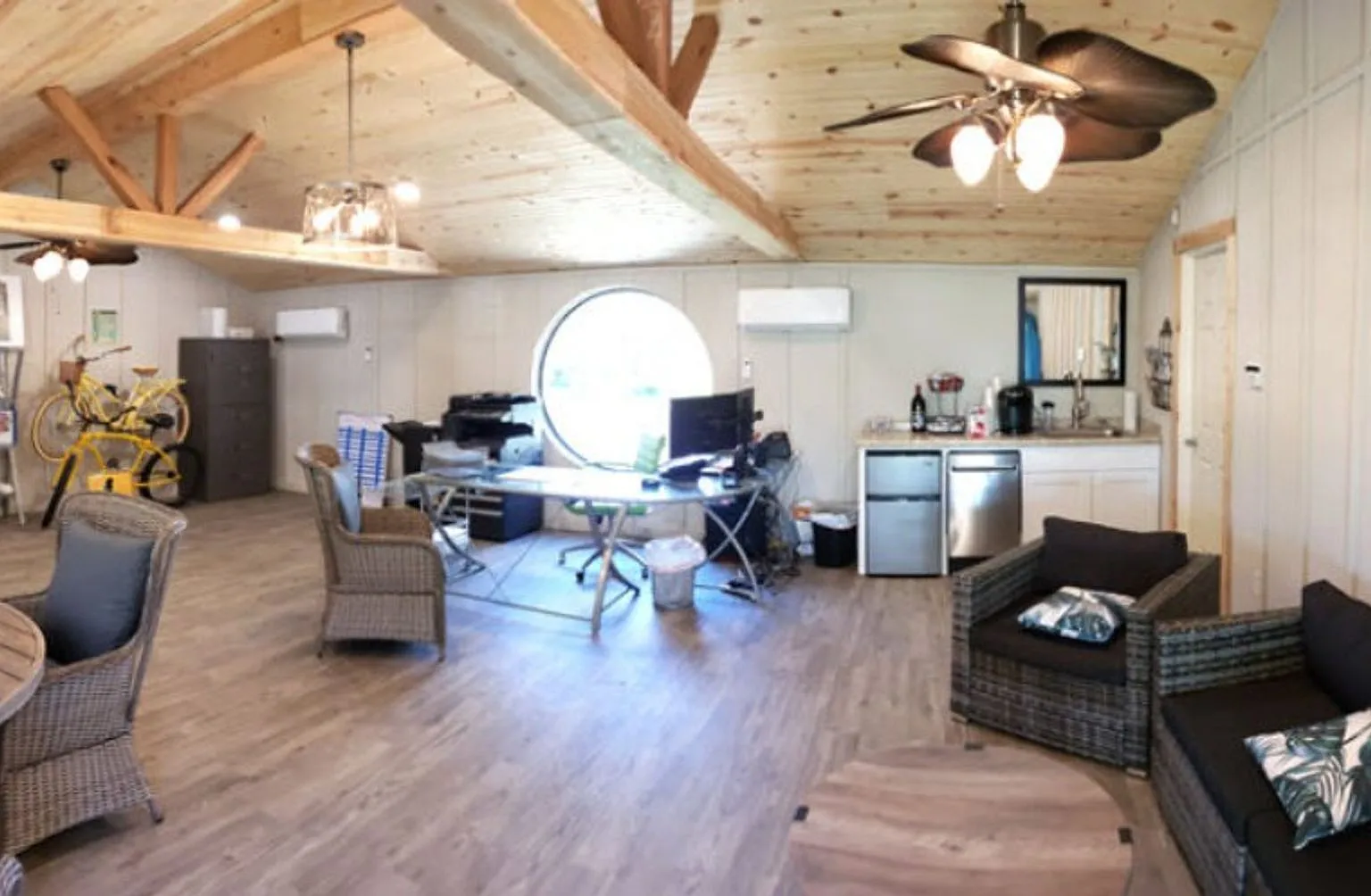 Hideaway Cove Apartments — Photo 3
