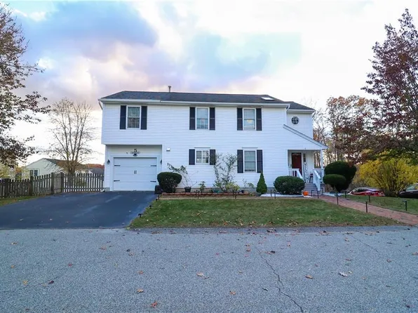 5 Edgewood Ave, Cumberland, RI 02864