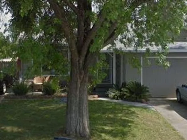 7430 Carella Dr, Sacramento, CA 95822
