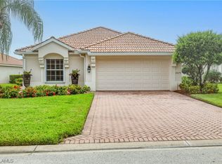 10079 Oakhurst Way, Fort Myers, FL 33913