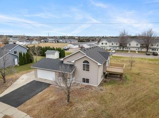 11242 Laura Cir, Becker, MN 55308