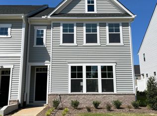 1413 Goldsboro Ave, Sanford, NC 27330