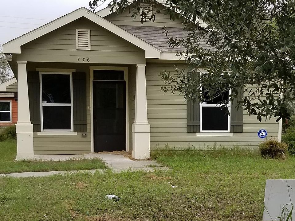 1st image of 776 W Lochrie Ave