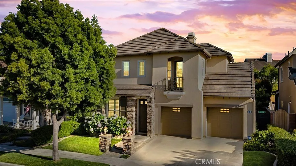 12 Merriweather Pl
