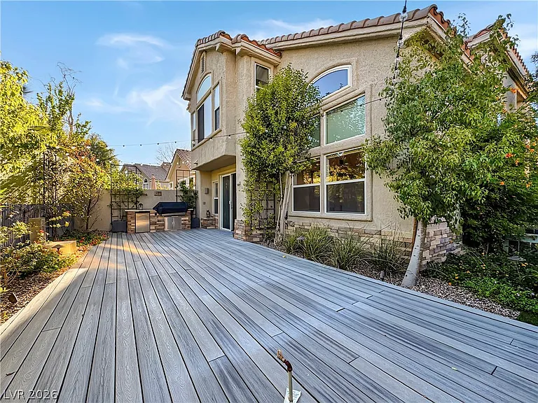 1352 Fox Acres Dr — Photo 17
