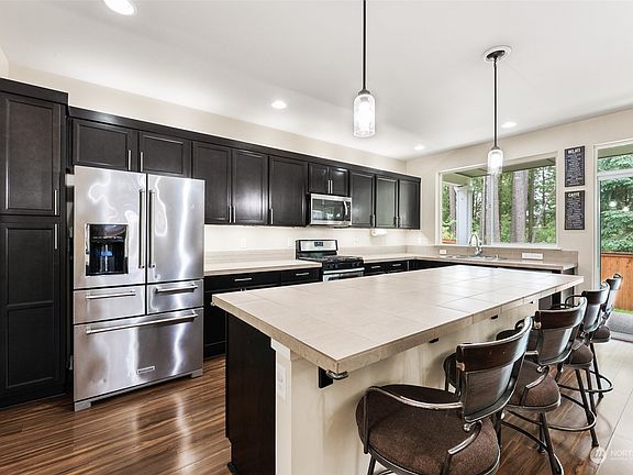 3rd image of 11926 172nd Street Ct E