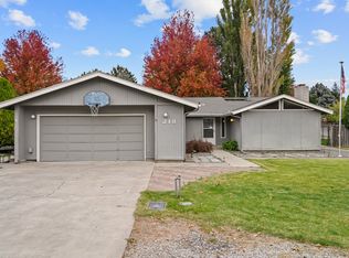 218 High Meadows St, Richland, WA 99352