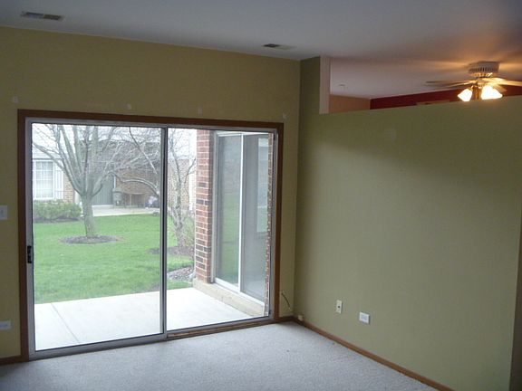 3rd image of 1451 Fairlane Dr APT 3