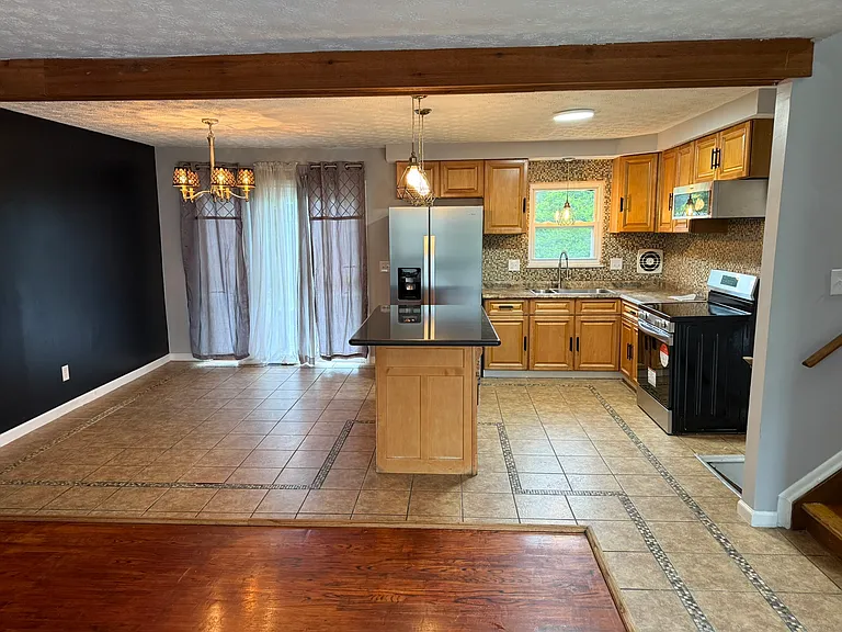 3317 Quaker Rd — Photo 2