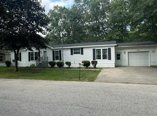 3989 Commodore Ln, Muskegon, MI