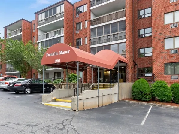 180 Green St APT 501, Melrose, MA 02176
