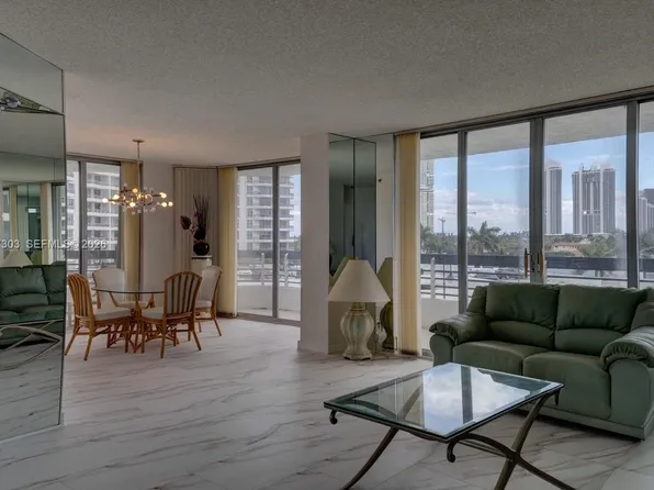 3600 Mystic Pointe Dr APT 613, Aventura, FL 33180