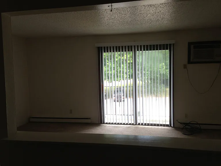 850 N Pleasant Hill Blvd — Photo 3