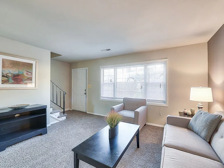 Fairway Ridge Apartments and Townhomes — Photo 20