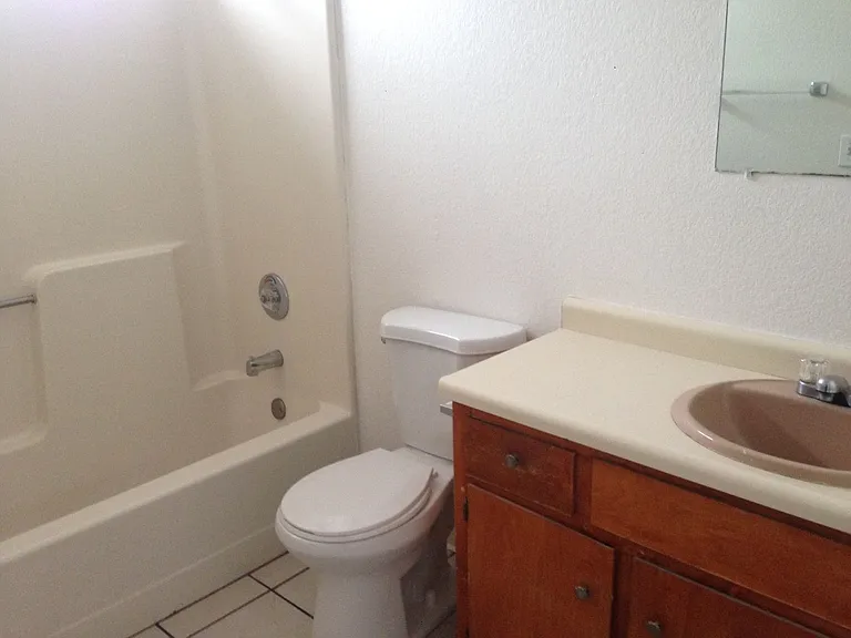 2550 W Byron Rd — Photo 4