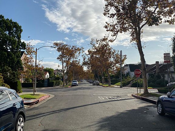 2nd image of 152 S Maple Dr APT 1