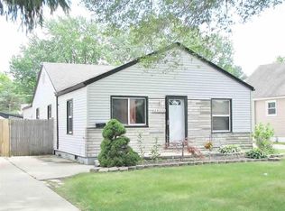 25770 Rose St, Roseville, MI 48066