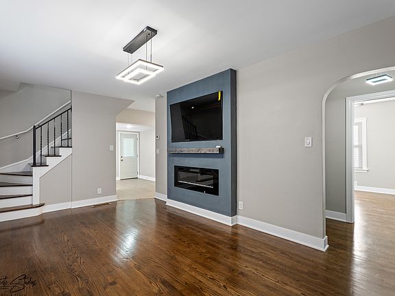 2nd image of 1417 S 18th Ave