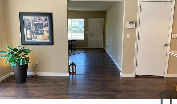 2 bed, 1100 sqft, $2,200 — Photo 3