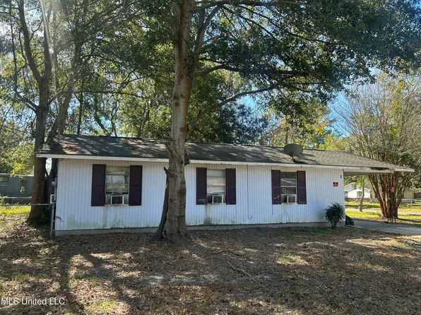 8 Linda Ln, Long Beach, MS 39560
