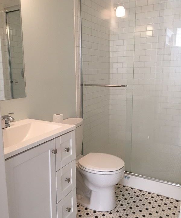 1st image of 549 Brown St APT 1