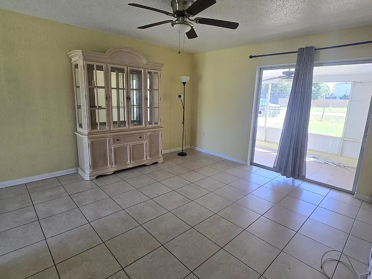 3751 NW 36th St — Photo 3