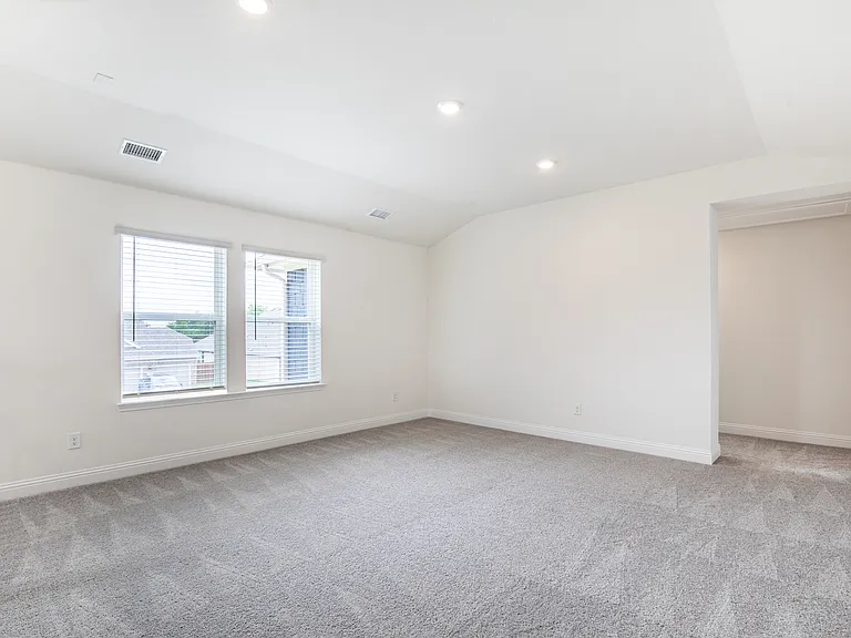 715 Parkside Dr — Photo 24