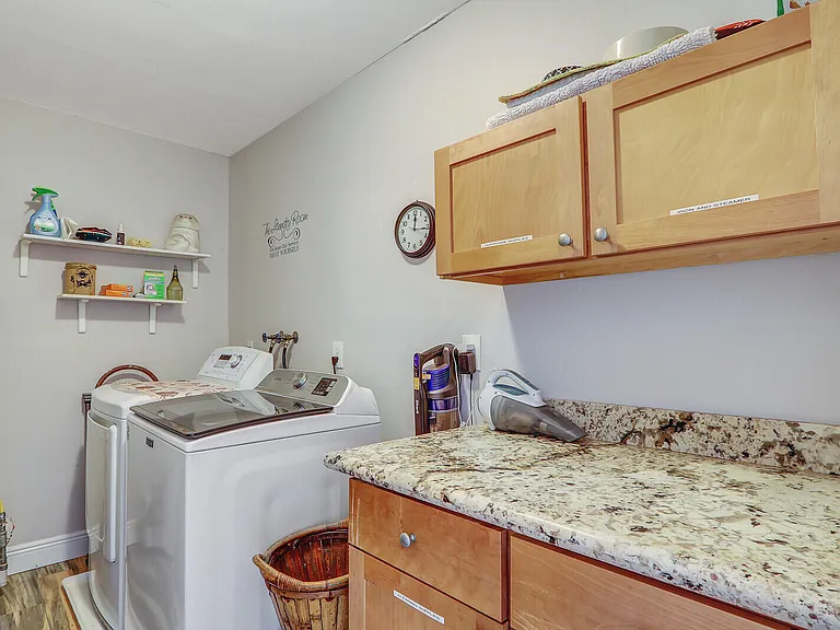 5140 Laird Ln — Photo 28