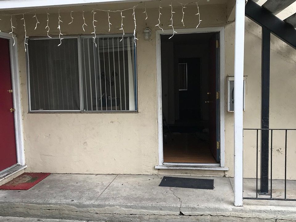 1st image of 2277 Pasetta Dr APT 1