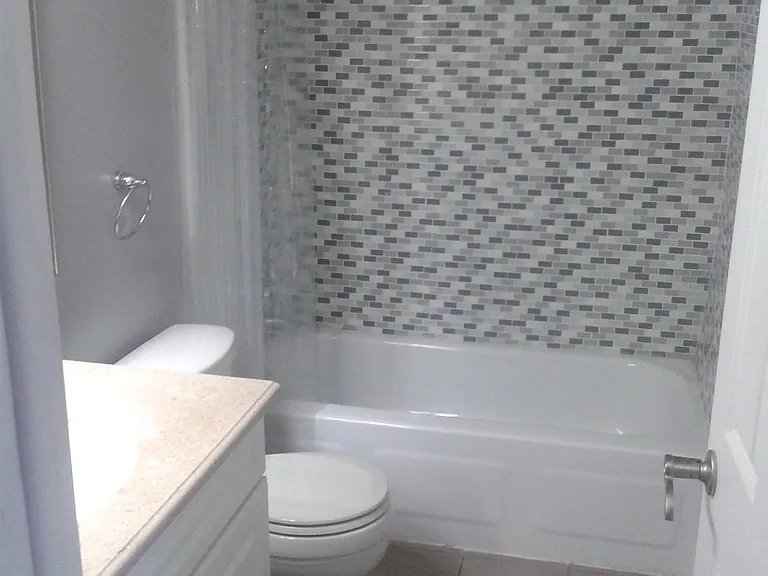 1121 Hinswood Dr — Photo 7