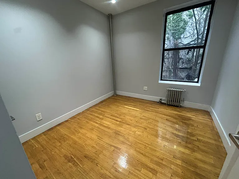 124 E 117th St #1D — Photo 3