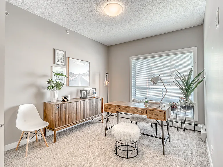 8520 Jasper Ave NW — Photo 3