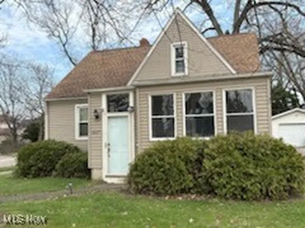 3227 W 140th St, Cleveland, OH 44111