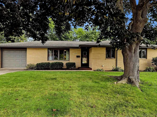 3166 Erie Ct, Dubuque, IA 52001