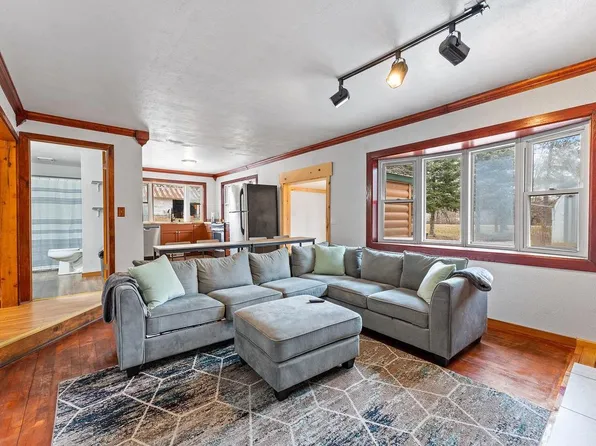 48 Gravy Lane, Wisconsin Dells, WI 53965