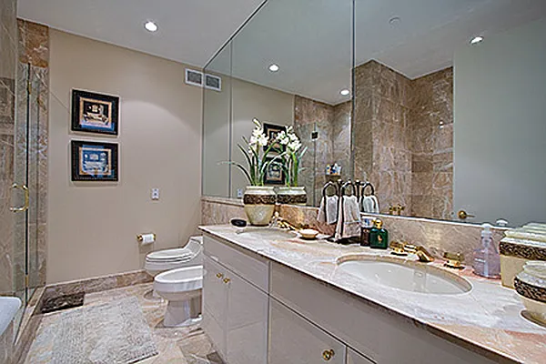 Sold by Trump International Realty | media 9