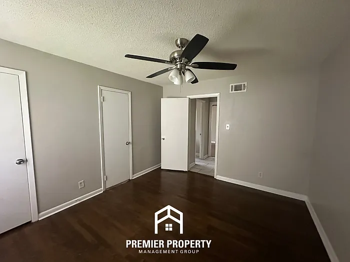 5131 Rolling Meadows Dr — Photo 10