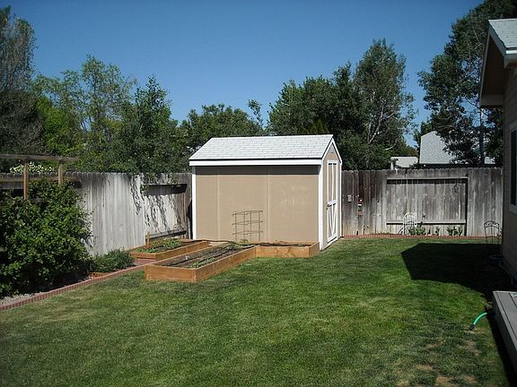 garden shed back yd