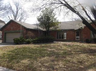 8229 E Brentmoor St, Wichita, KS 67206