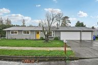 NE 18th St-S1812-001.jpg