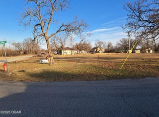 1018 Barnes St, Galena, KS 66739