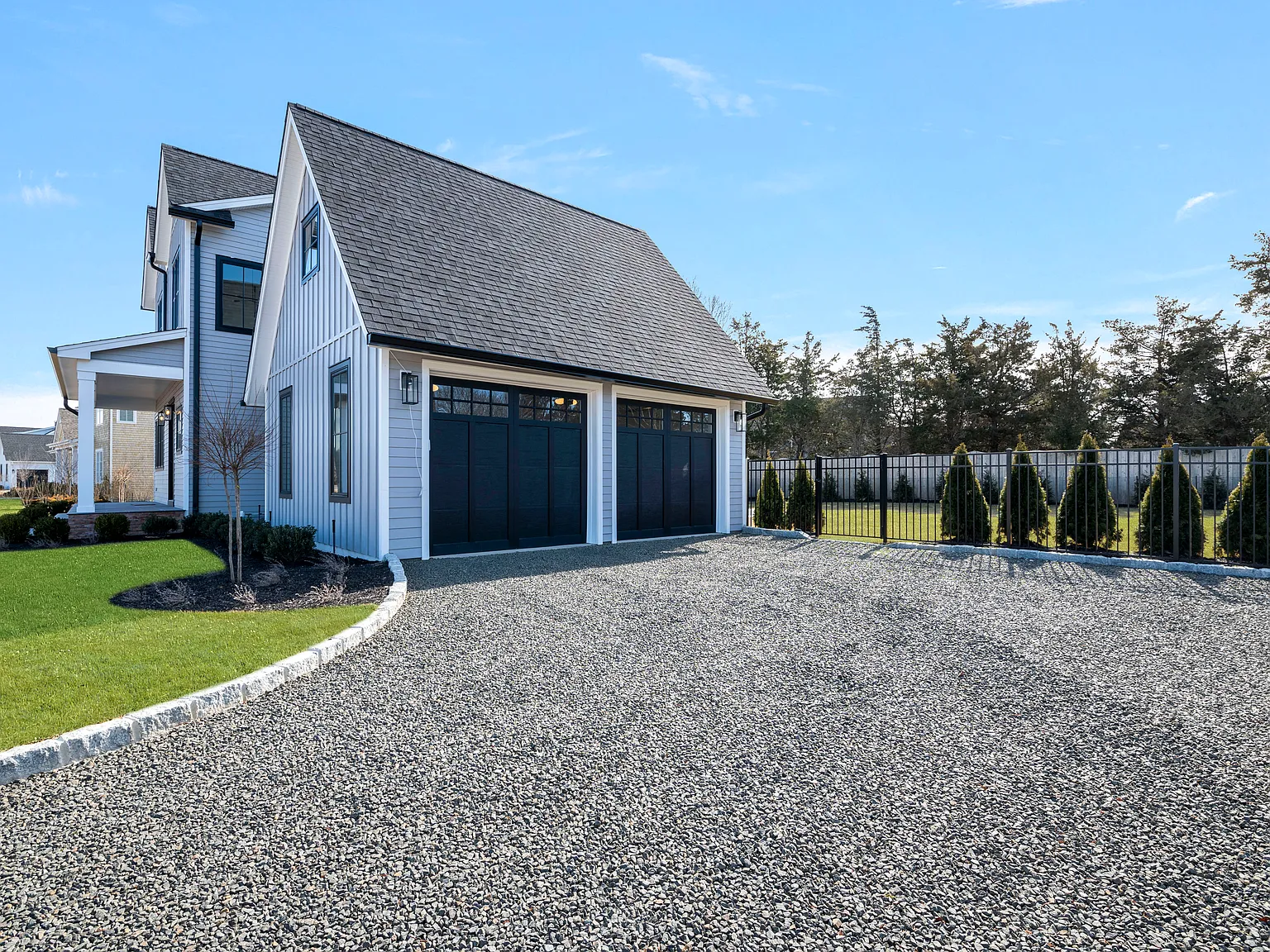 Brand New Custom Construction in Westhampton Beach — Photo 2